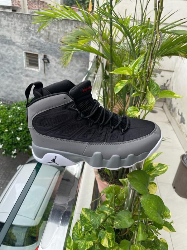 Retro 9 Shoes Edition - Image 2