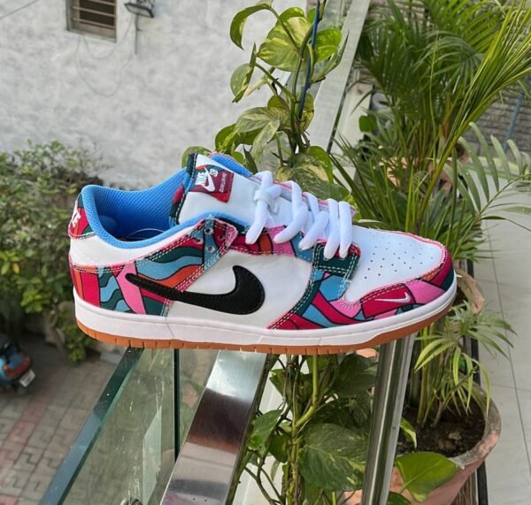 NIKE SB Dunk Parra Sneakers