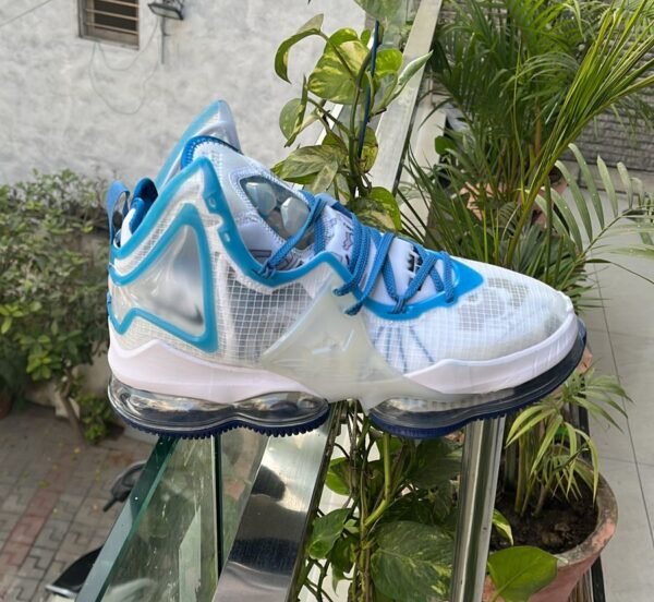 NIKE Lebron 19 Series Sneakers