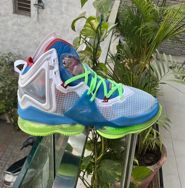 NIKE Lebron 19 Series Sneakers