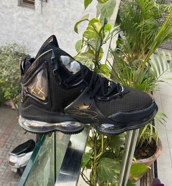 NIKE Lebron 19 Series Sneakers