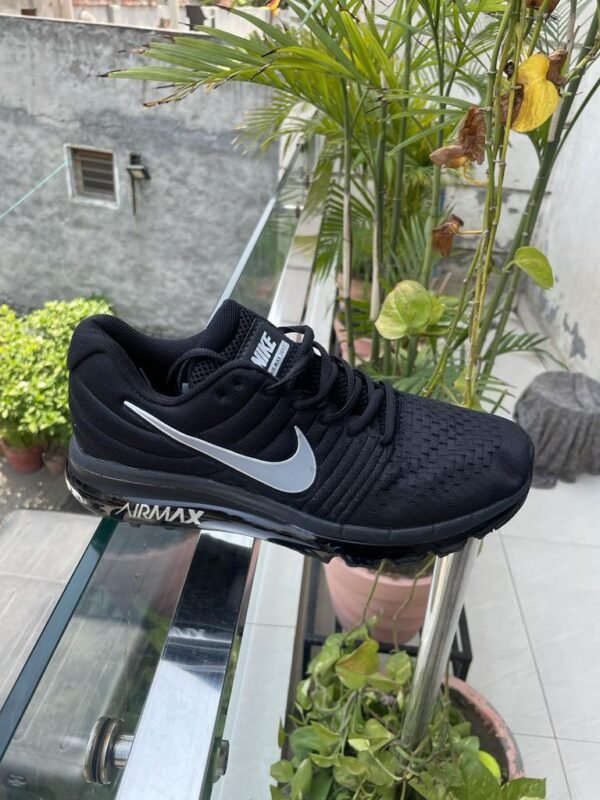 NIKE Air Max 2017 Sneakers