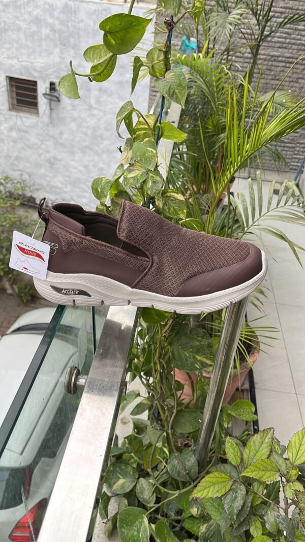 SKECHERS Arch Fit Sneakers