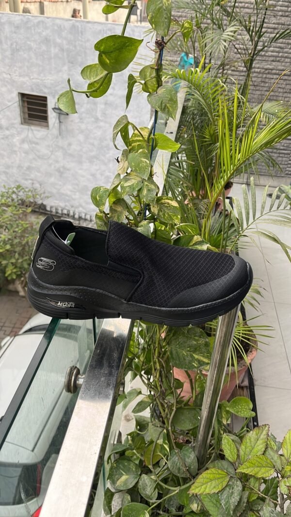 SKECHERS Arch Fit Sneakers
