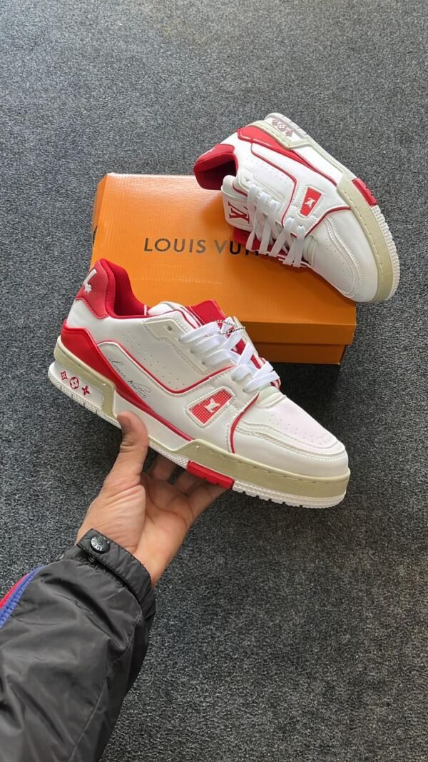 LOUIS VUITTON Trainer Low Sneakers