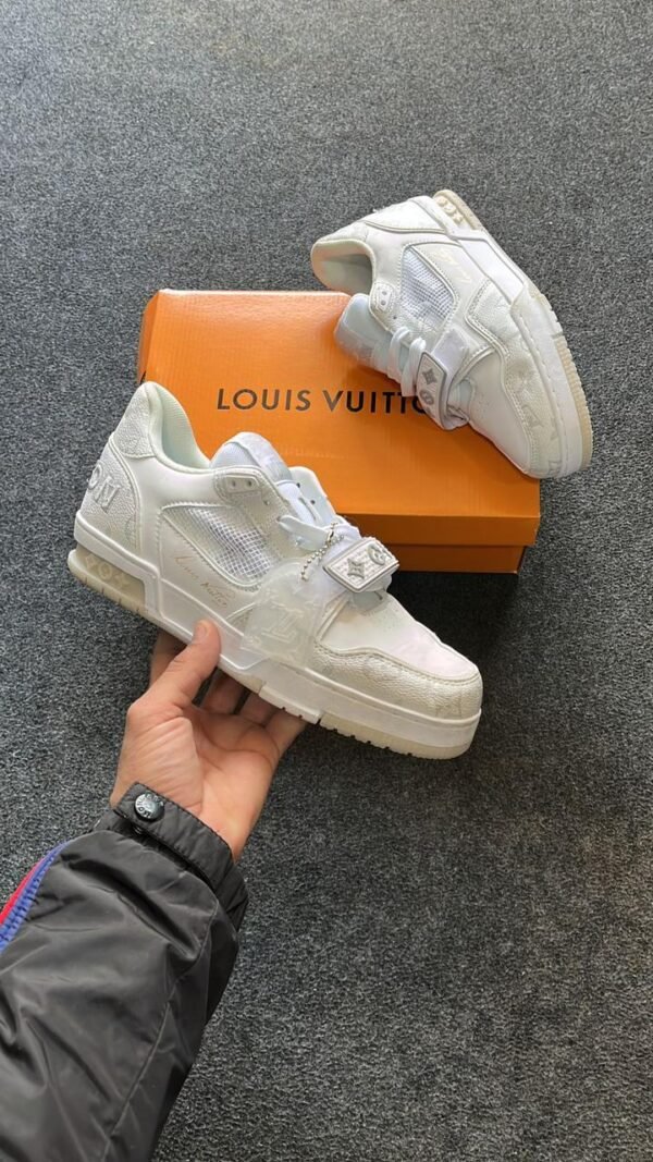 LOUIS VUITTON Trainer Low Sneakers