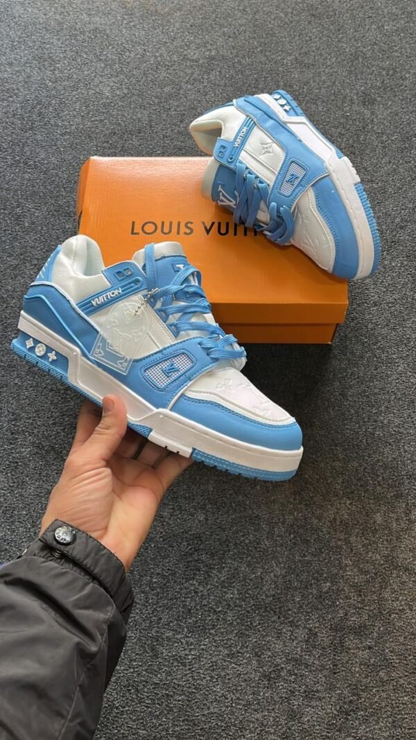 LOUIS VUITTON Trainer Low Sneakers