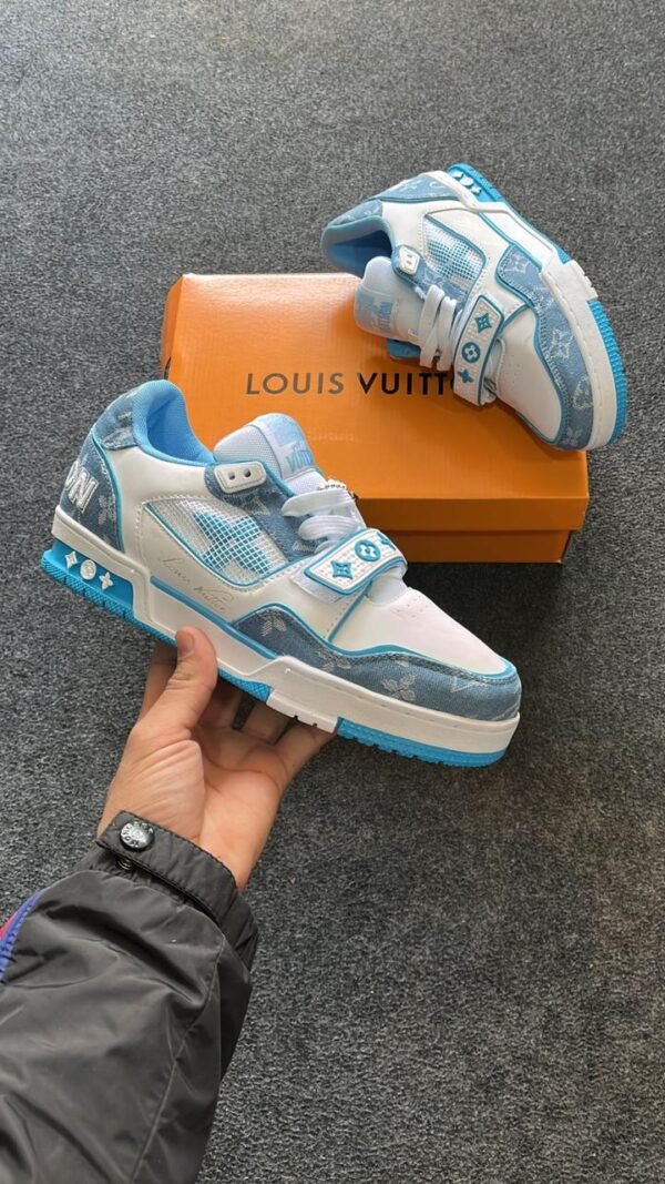 LOUIS VUITTON Trainer Low Sneakers
