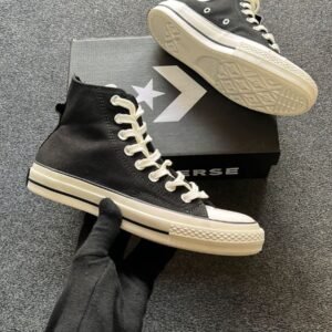 CONVERSE Chuck Taylor Sneakers 