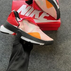 NIKE Fly Ease Sneakers 