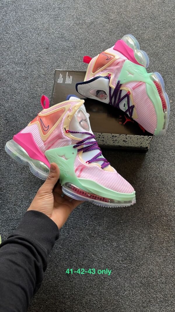 LeBron 19 Sneakers