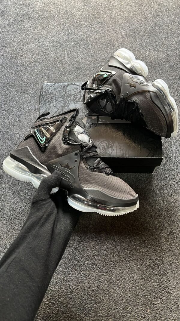 LeBron 19 Sneakers
