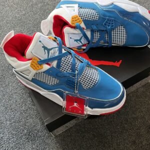 JORDAN Retro 4 Sneakers 