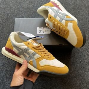 Onitsuka Tiger Ultimate 82 Sneakers 