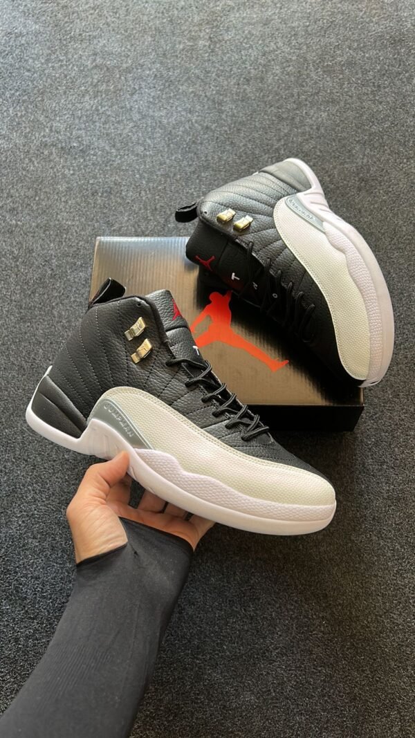 JORDAN Retro 12 Sneakers