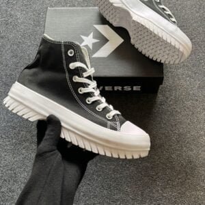Converse Chuck Taylor Lugged Sneaker