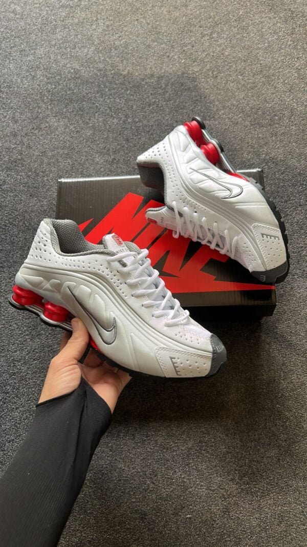 NIKE Shox NZ Edition