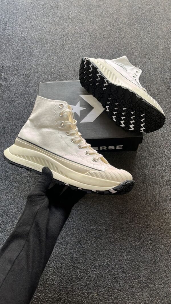 CONVERSE Chuck Taylor 70 Hi Sneakers