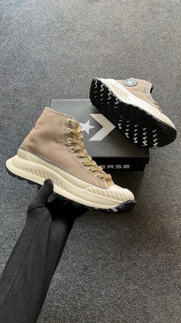 CONVERSE Chuck Taylor 70 Hi Sneakers