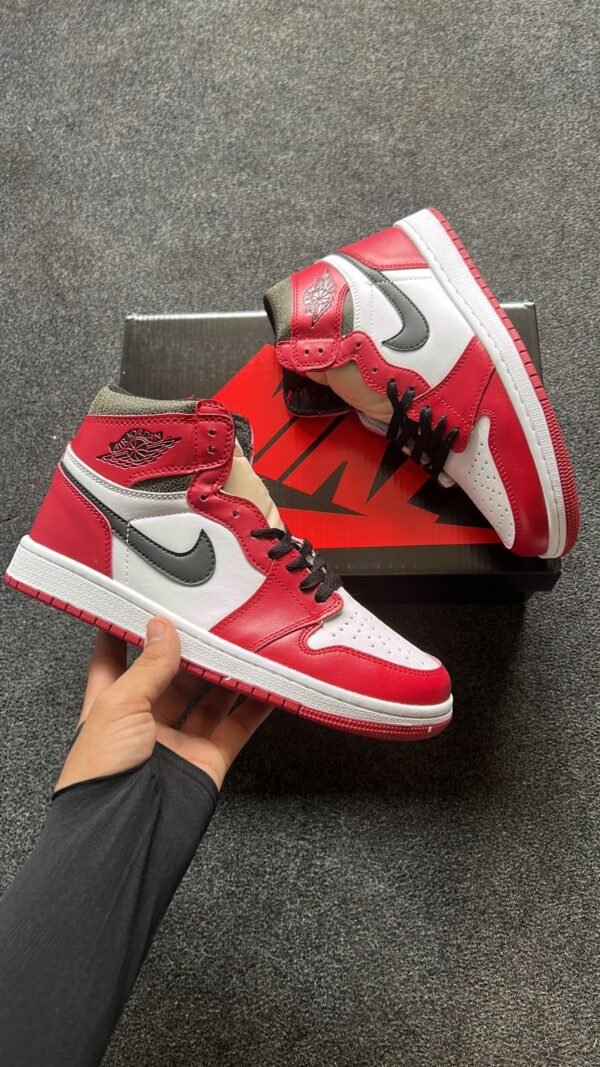 Air Jordan 1 High Chicago "Lost & Found" Sneakers