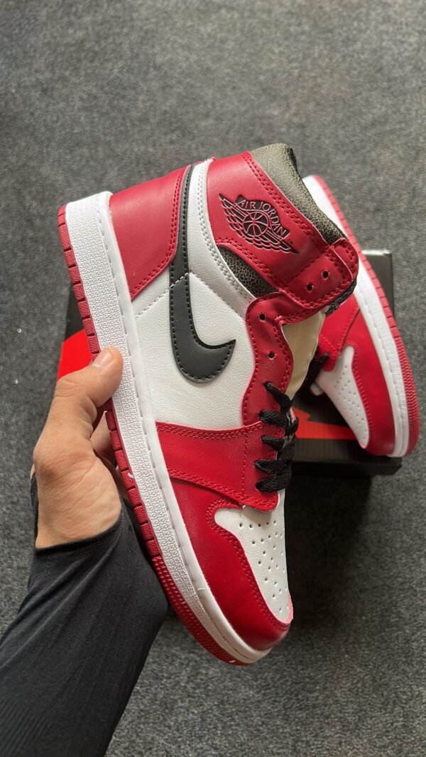 Air Jordan 1 High Chicago "Lost & Found" Sneakers