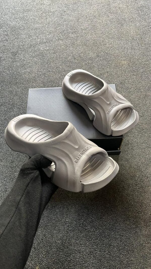 BALENCIAGA Slip On Slides