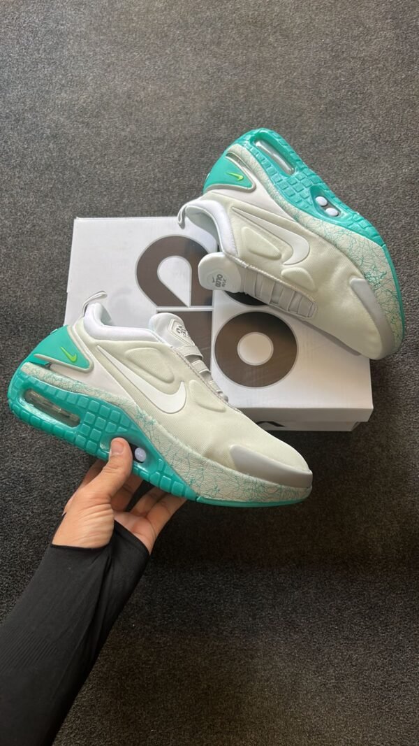 NIKE Adapt Automax Sneakers 