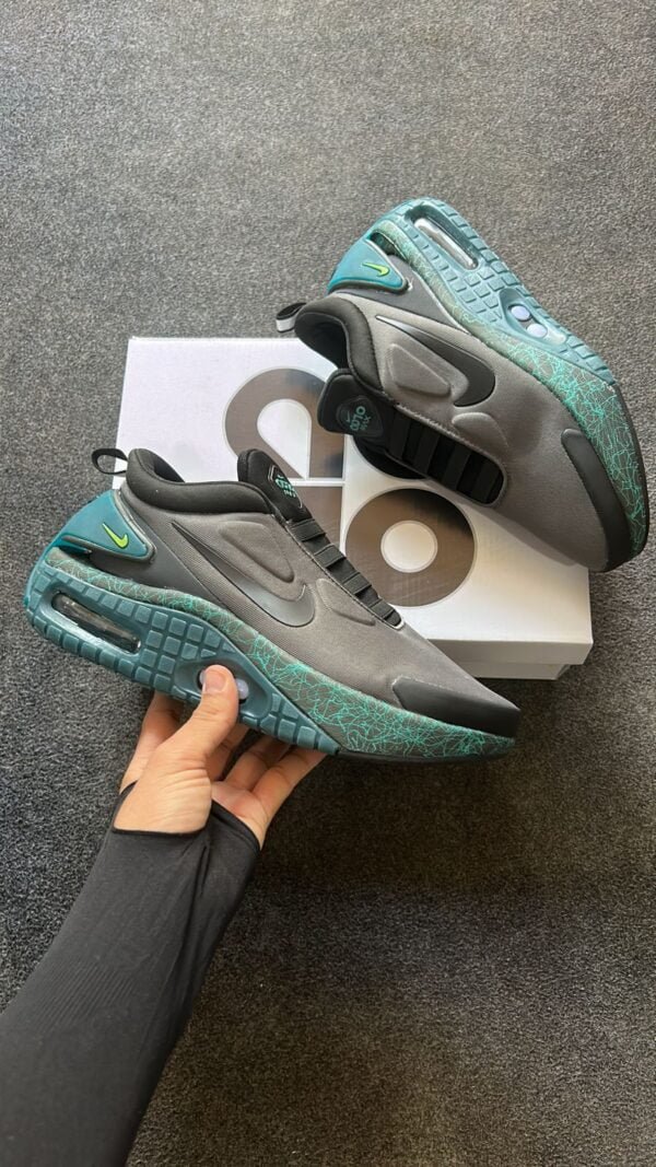 NIKE Adapt Automax Sneakers 