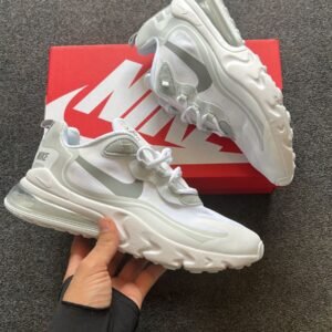 NIKE AirMax 270 Sneakers