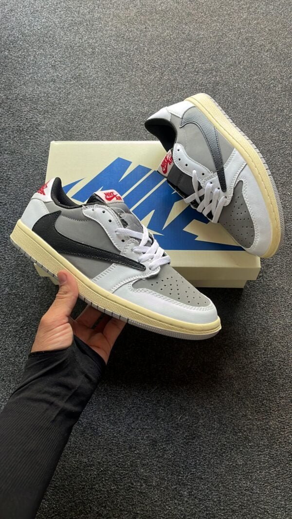 Air Jordan 1 Low X Travis Scott Fragment