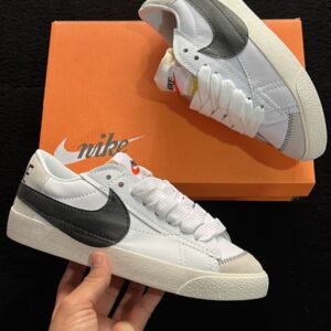 NIKE Blazer Low 77 Jumbo Sneaker