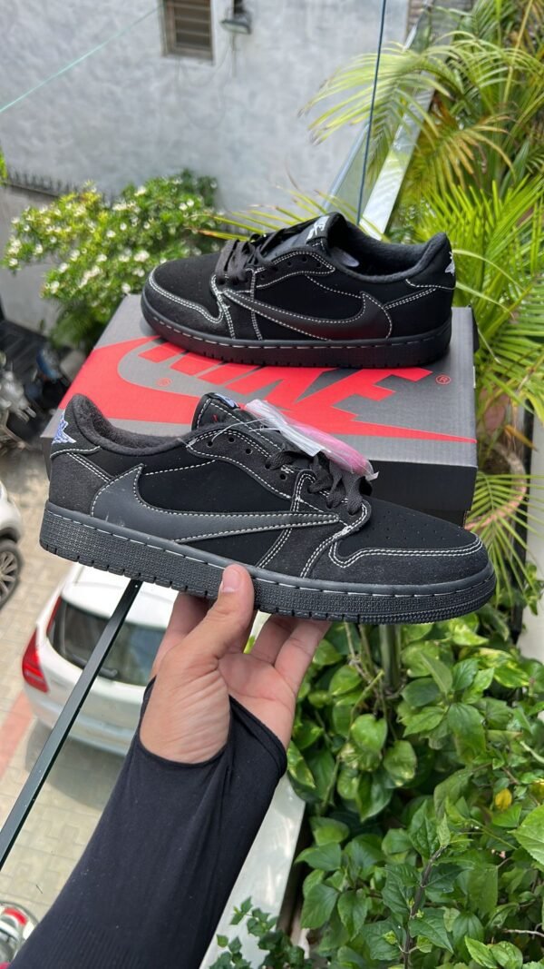 NIKE Air Jordan 1 Low X Travis Scott Black Phantom
