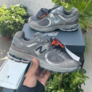 NEW BALANCE 2002R Pocket