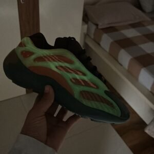 ADIDAS Yeezy 700 V3 Copper Fade Edition