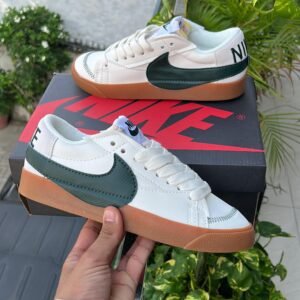NIKE Blazer Low 77′ Jumbo Varsity Green