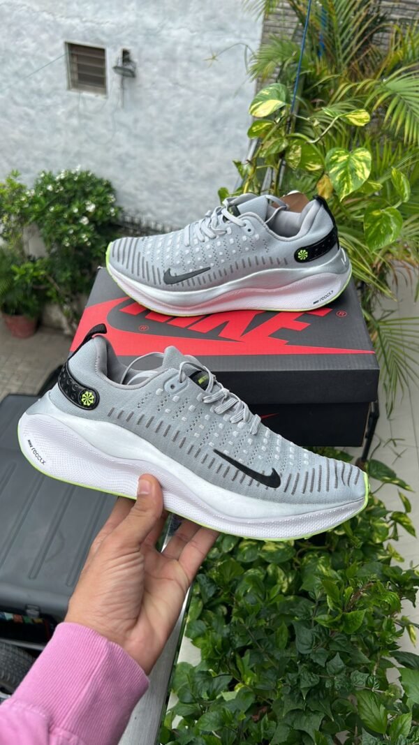 NIKE Infinity Run 4