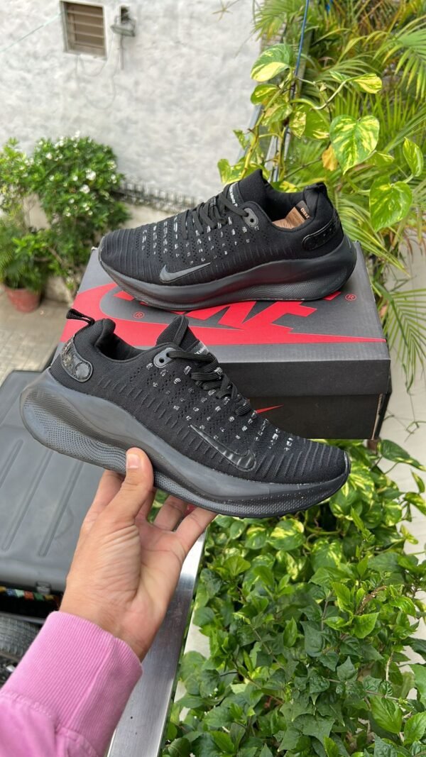 NIKE Infinity Run 4