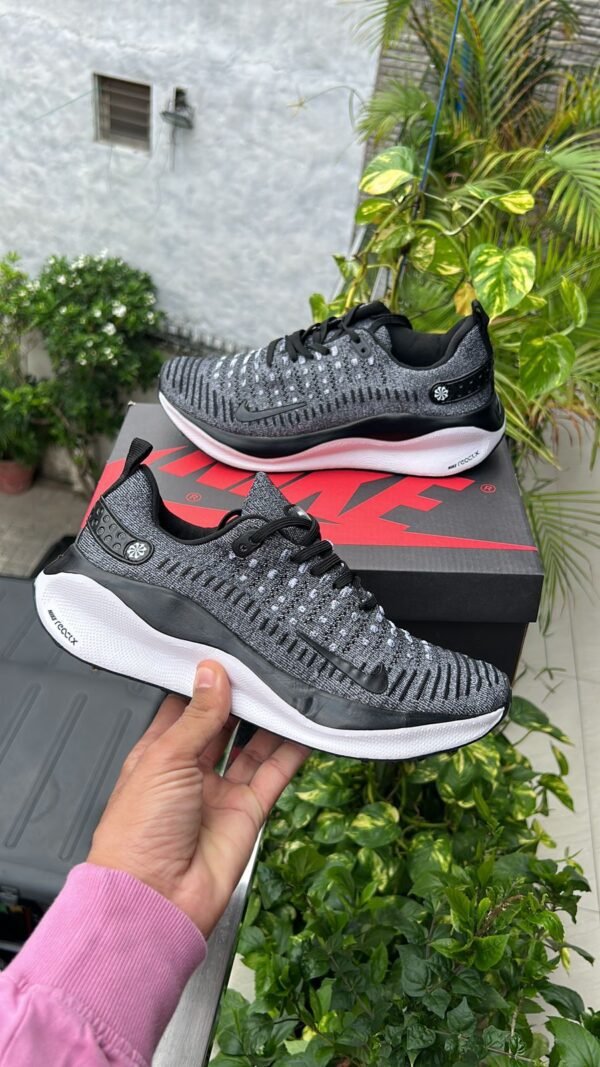 NIKE Infinity Run 4