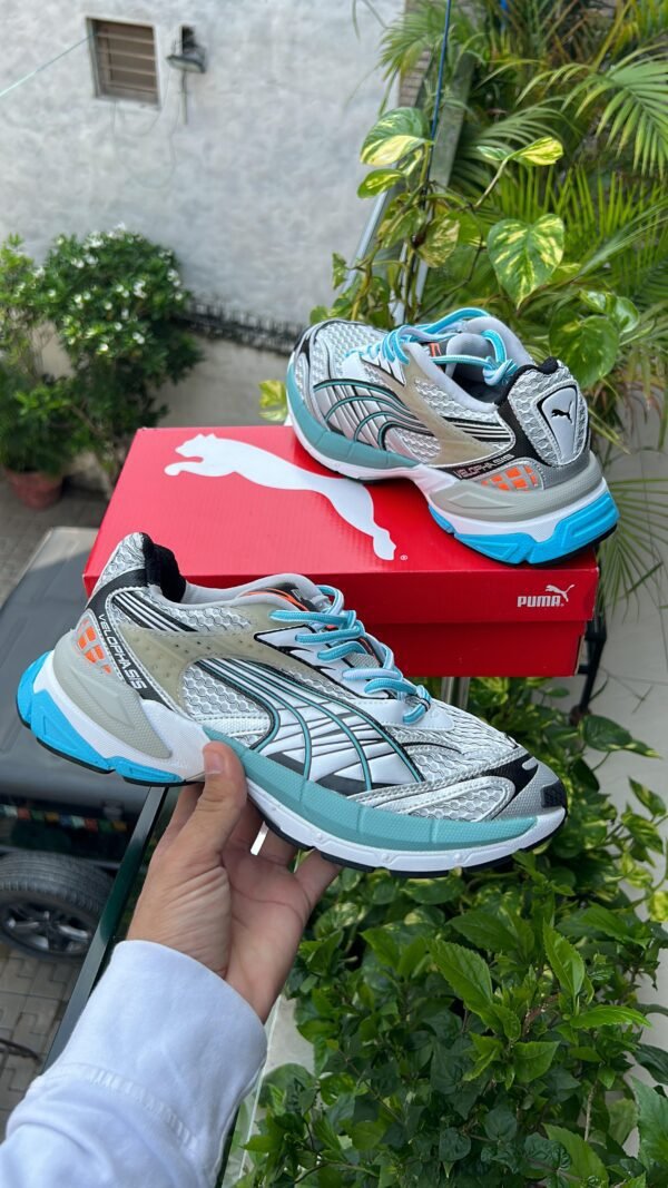 PUMA Velophasis Sneakers 