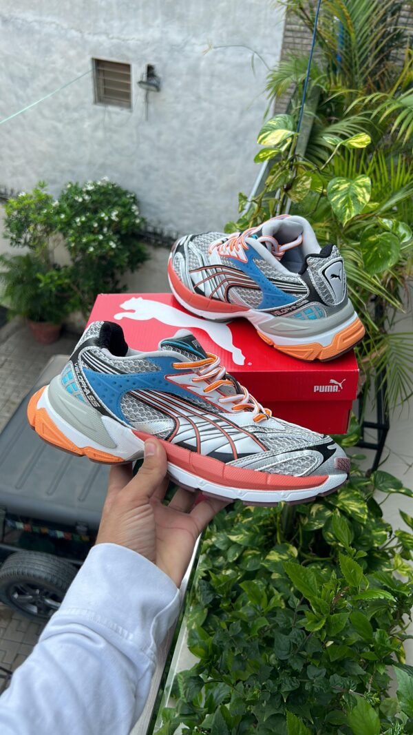PUMA Velophasis Sneakers 