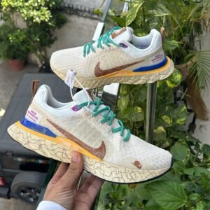 NIKE React Flyknit 3 Moving Company