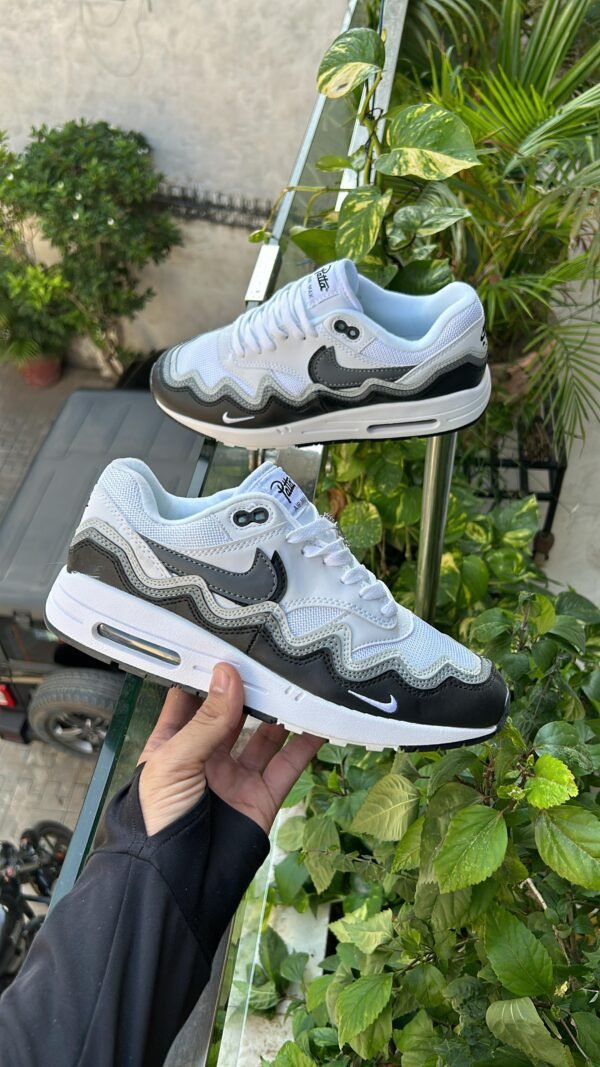NIKE X Patta AirMax 