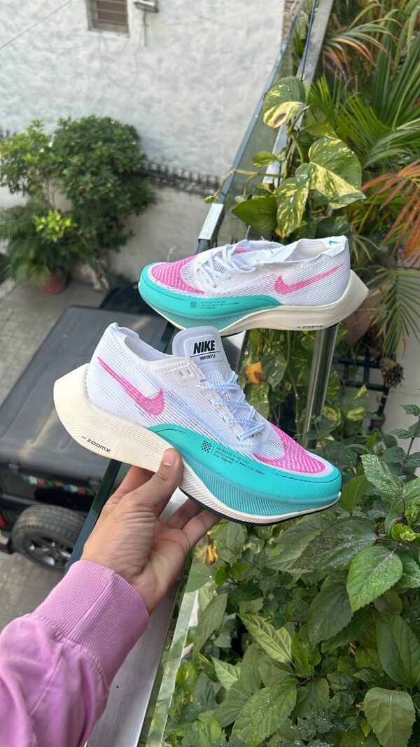 NIKE Women's ZoomX Vaporfly Next 2