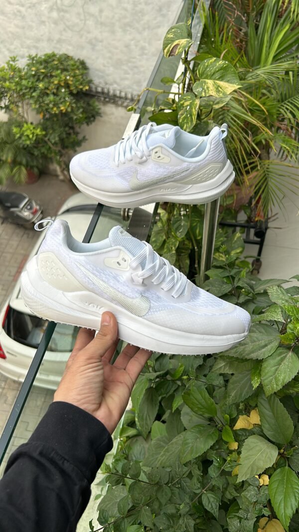 NIKE Air ZoomX 2023