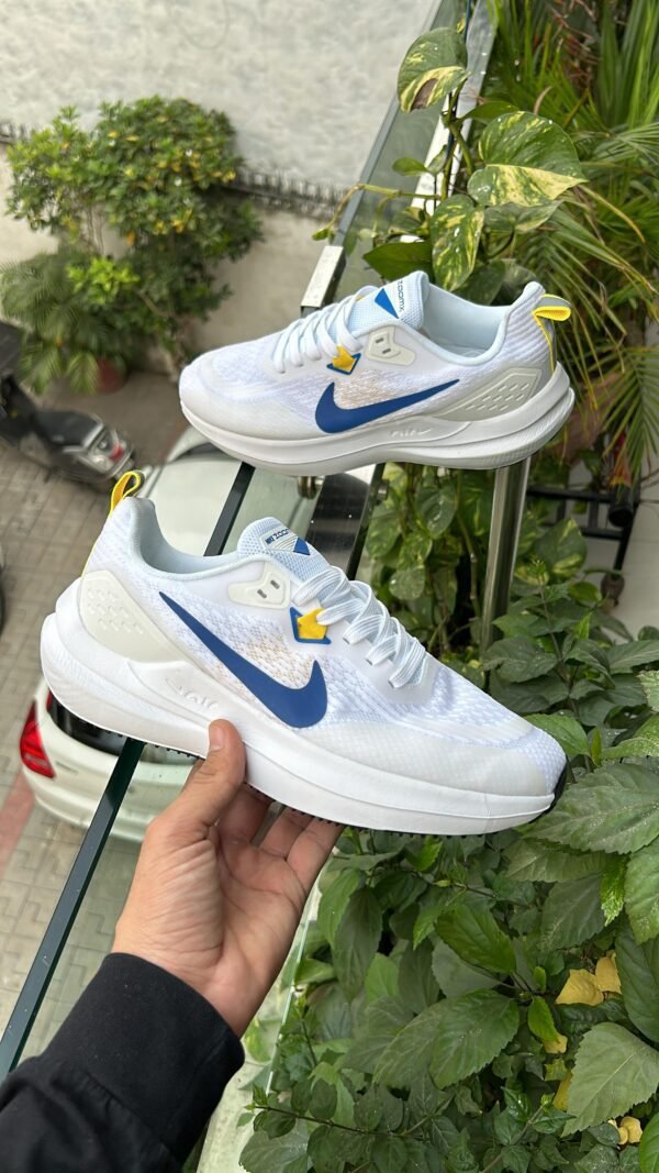 NIKE Air ZoomX 2023