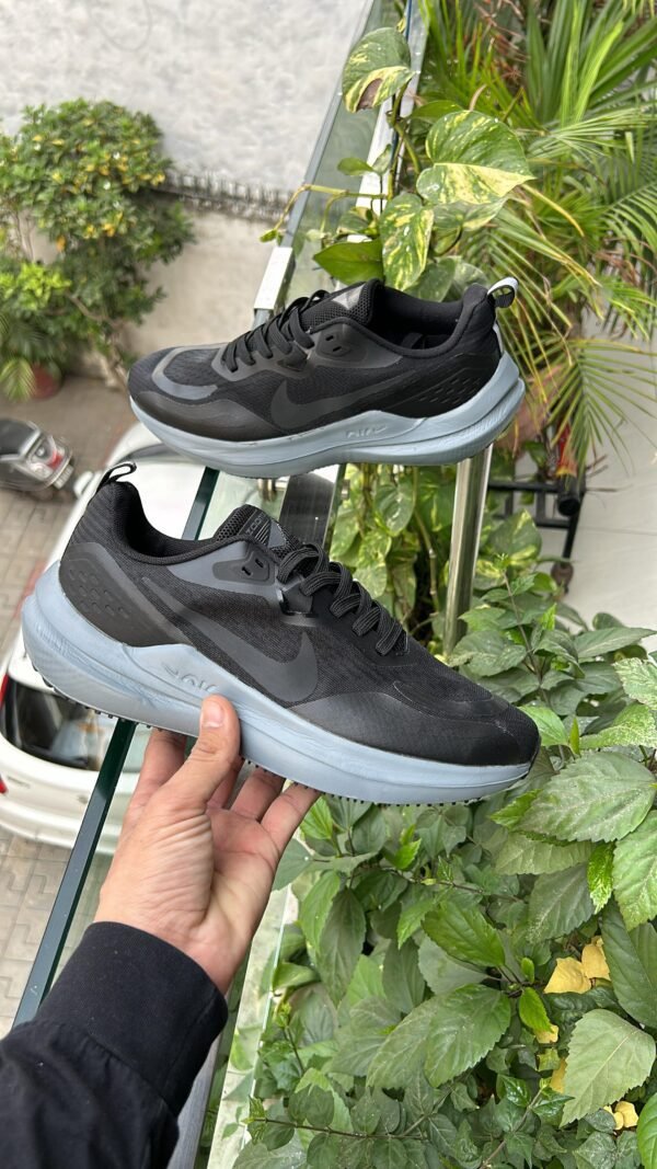 NIKE Air ZoomX 2023