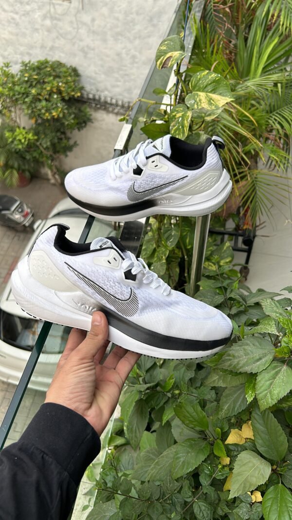 NIKE Air ZoomX 2023