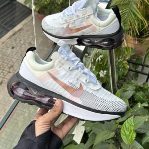 NIKE AirMax 2021 