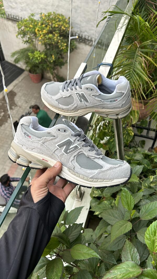 NEW BALANCE 2002R Protection Pack