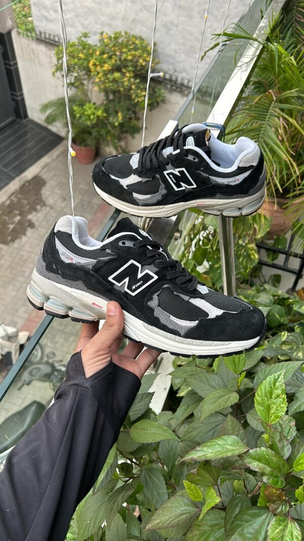 NEW BALANCE 2002R Protection Pack